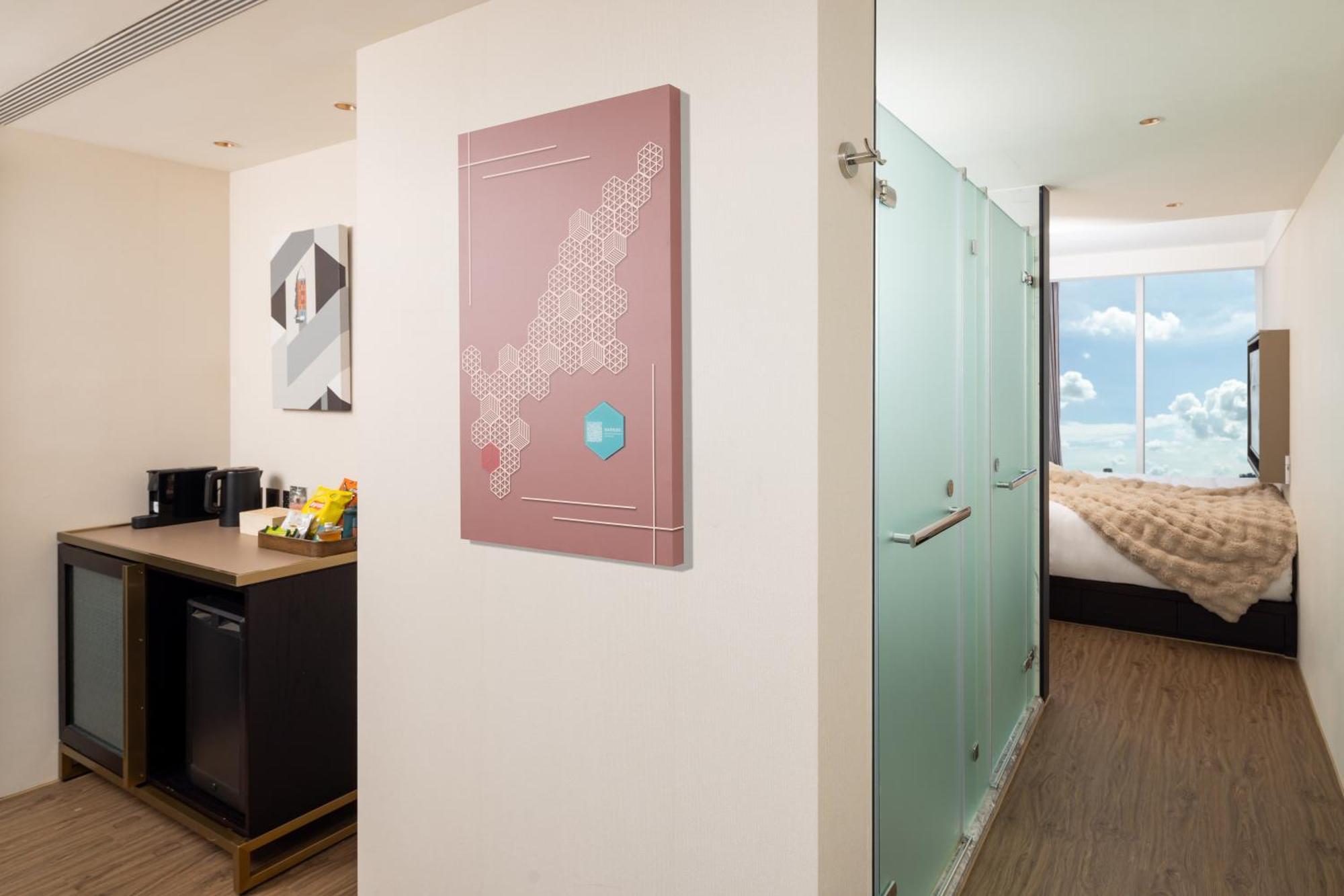 Voyage Kaohsiung By Cosmos Oasis Hotel ภายนอก รูปภาพ